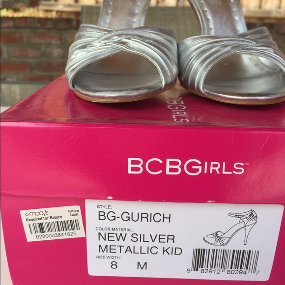 BCBG Heels. - Picture 3 of 8